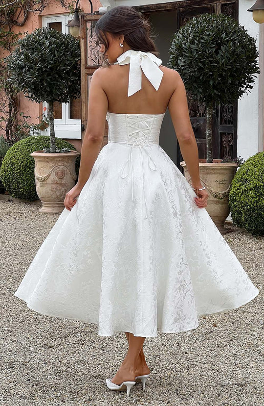 Abito Midi Romantico: comfort e stile