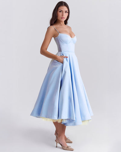 Abito Midi: Grazia e Conforto