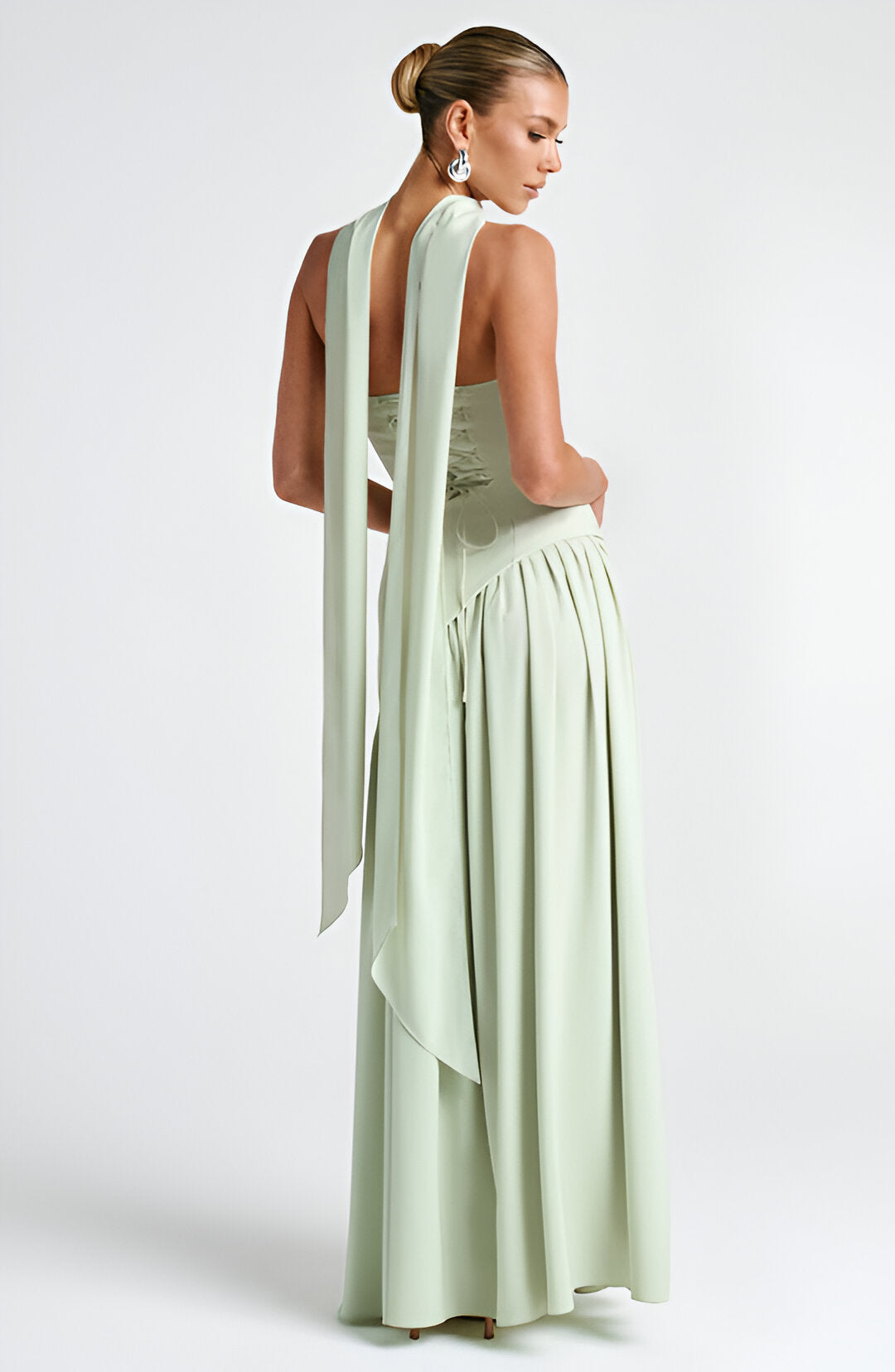 Abito Maxi: Audacia ed Eleganza