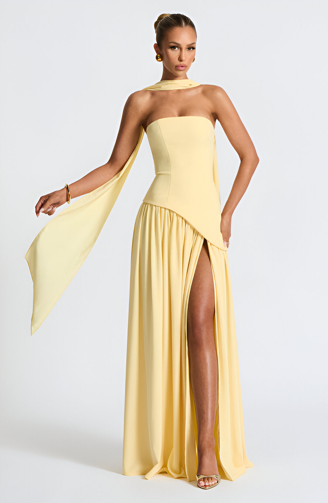 Abito Maxi: Audacia ed Eleganza