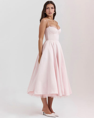 Abito Midi: Grazia e Conforto