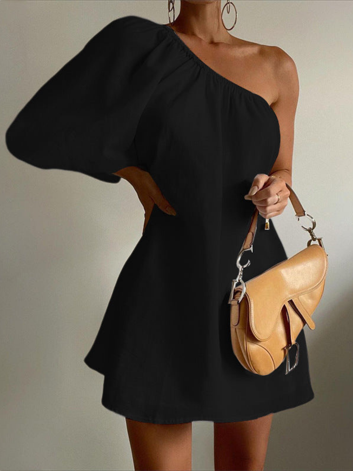 Vestito Asimmetrico: Stile e Fascino