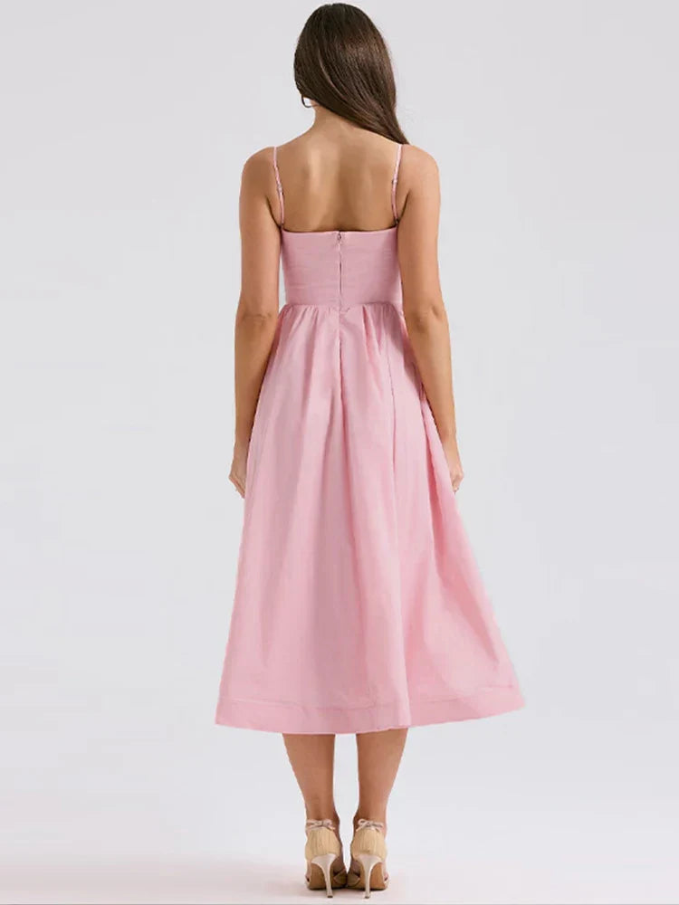 Abito Scollato: Comfort e Allure