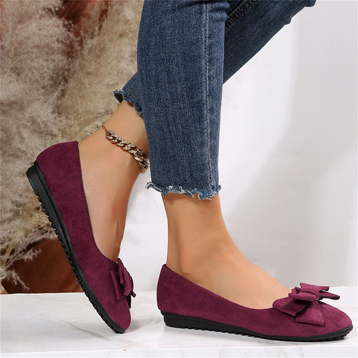 Elegant Relief: All-Day Foot Comfort