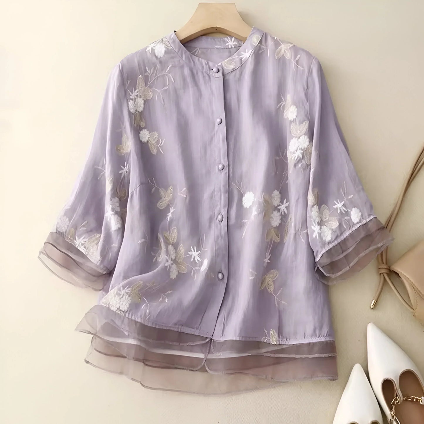 Eleganza Ricamata Top in Cotone
