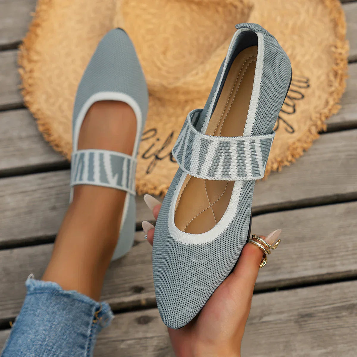 Magnolia Mesh Comfort Flats
