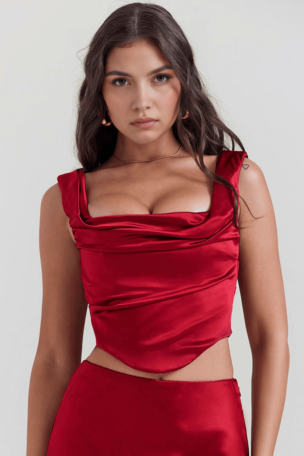 Corsetto Bronzato: Eleganza Senza Tempo