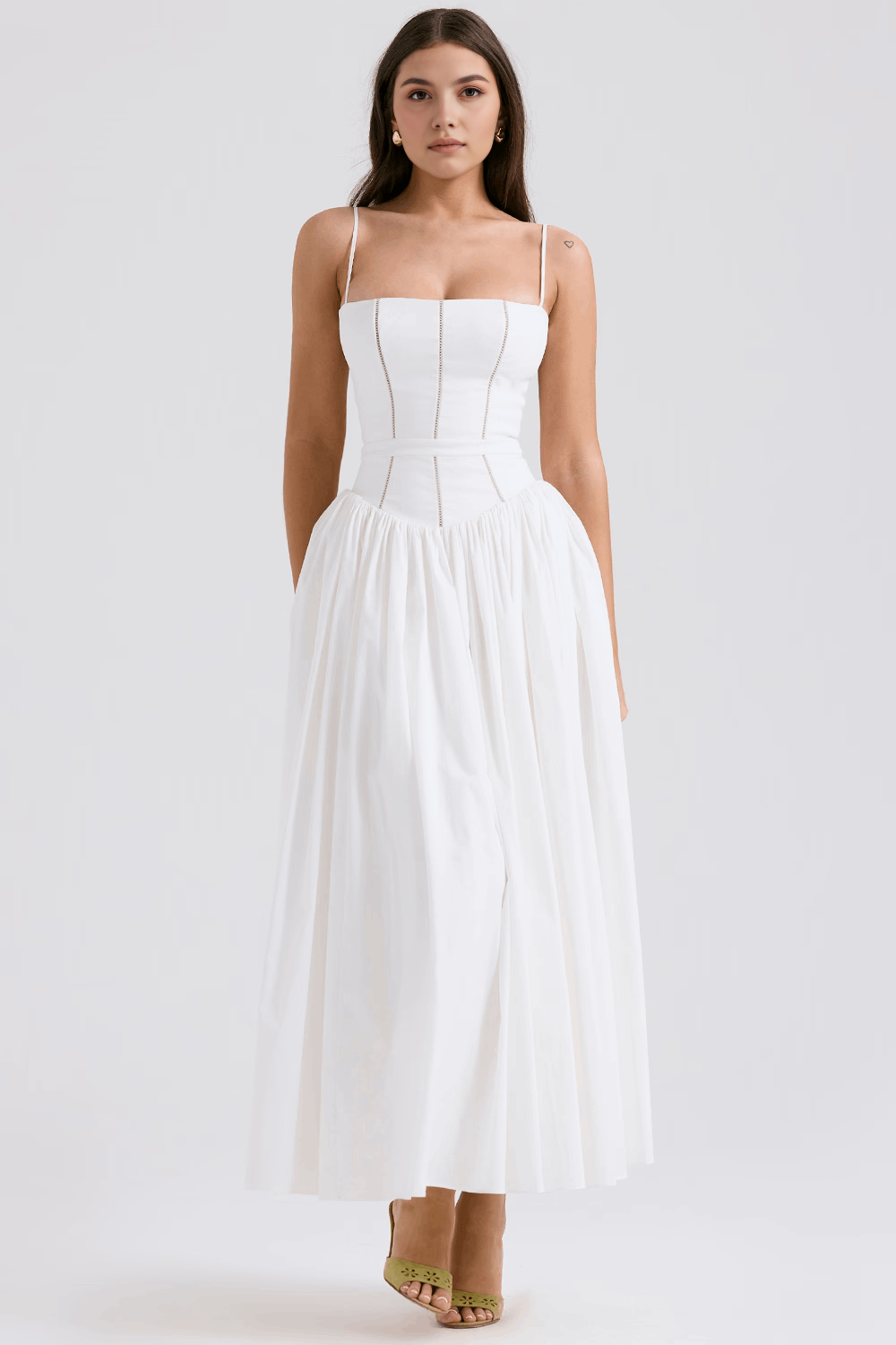 Abito Midi Fiorito: Stile e Comfort