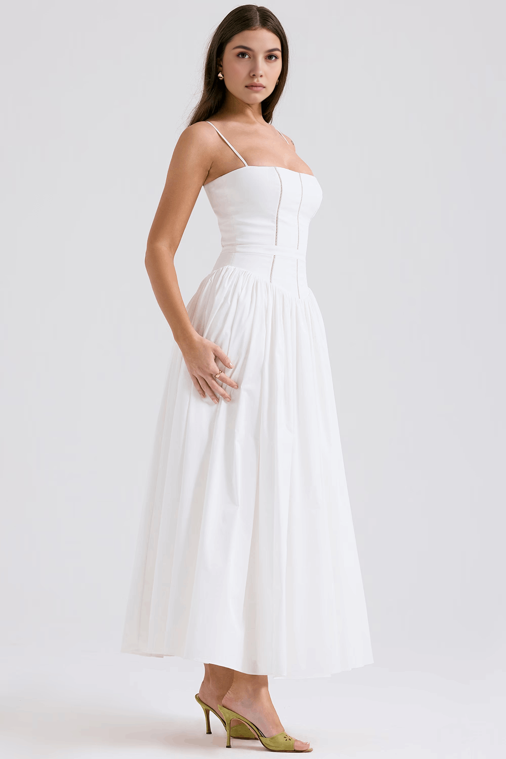 Abito Midi Fiorito: Stile e Comfort