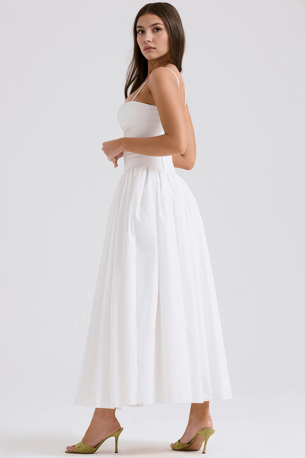 Abito Midi Fiorito: Stile e Comfort