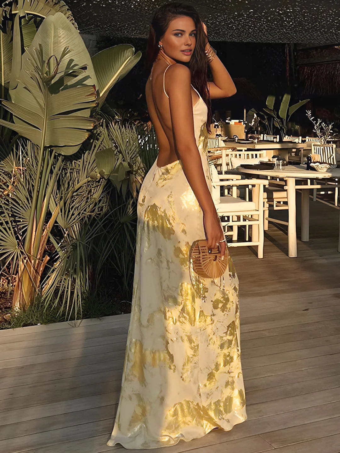 Eleganza Backless per Donne Mature