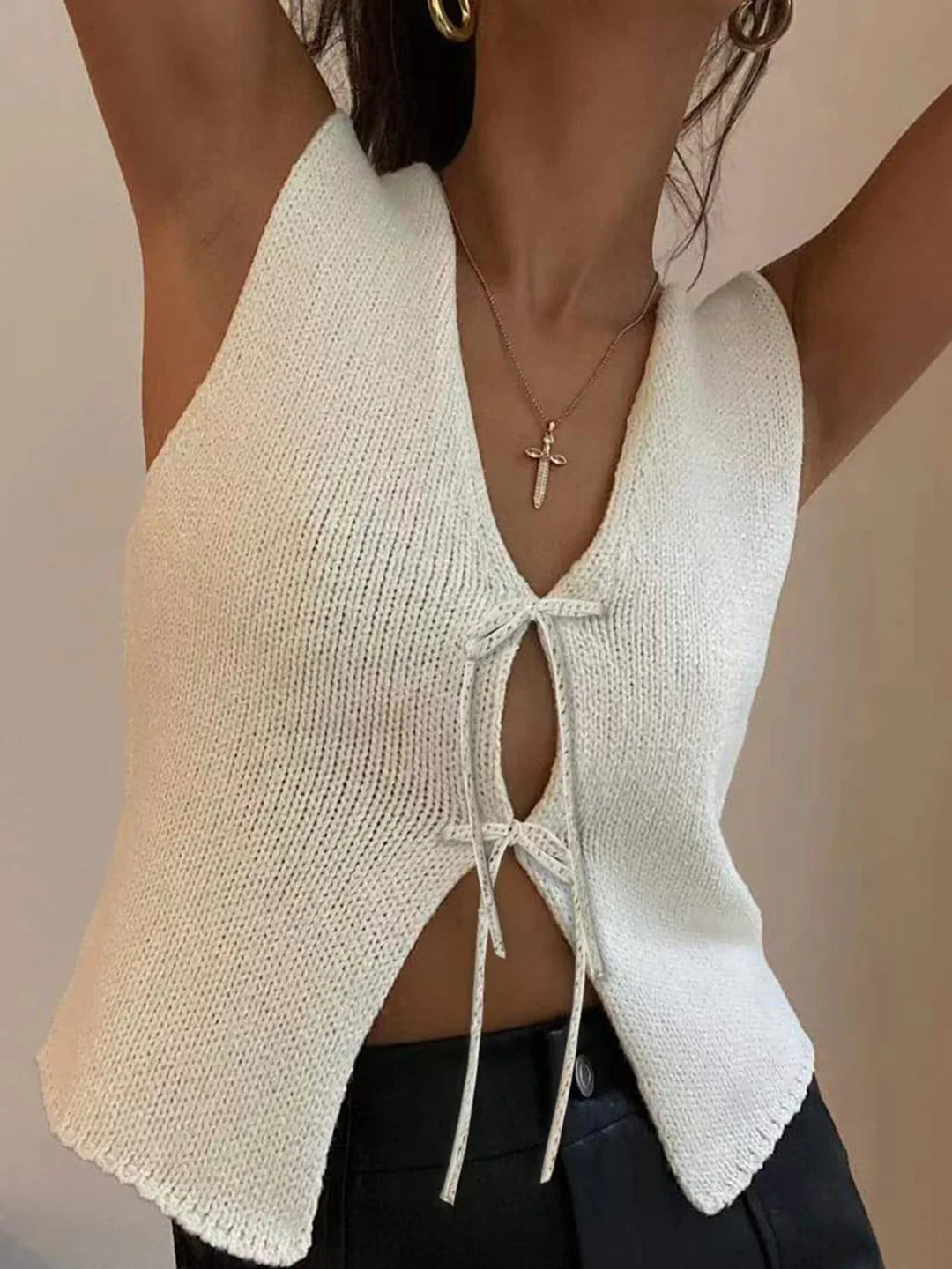 Eleganza Moderna: Gilet a Nodo