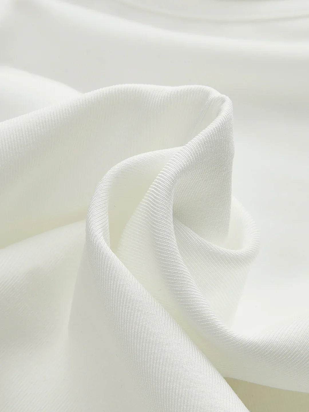 Top Scollo Quadrato: Stile e Comfort