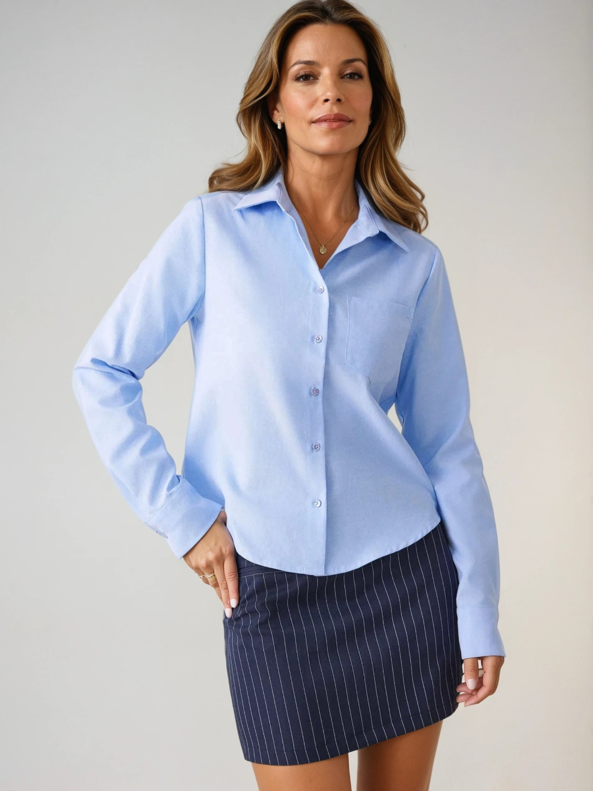 Camicia Blu: L'eleganza Senza Tempo