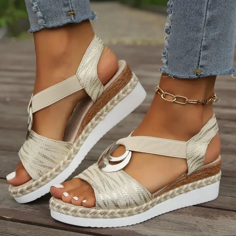 Sandali Ortopedici: Comfort ed Eleganza
