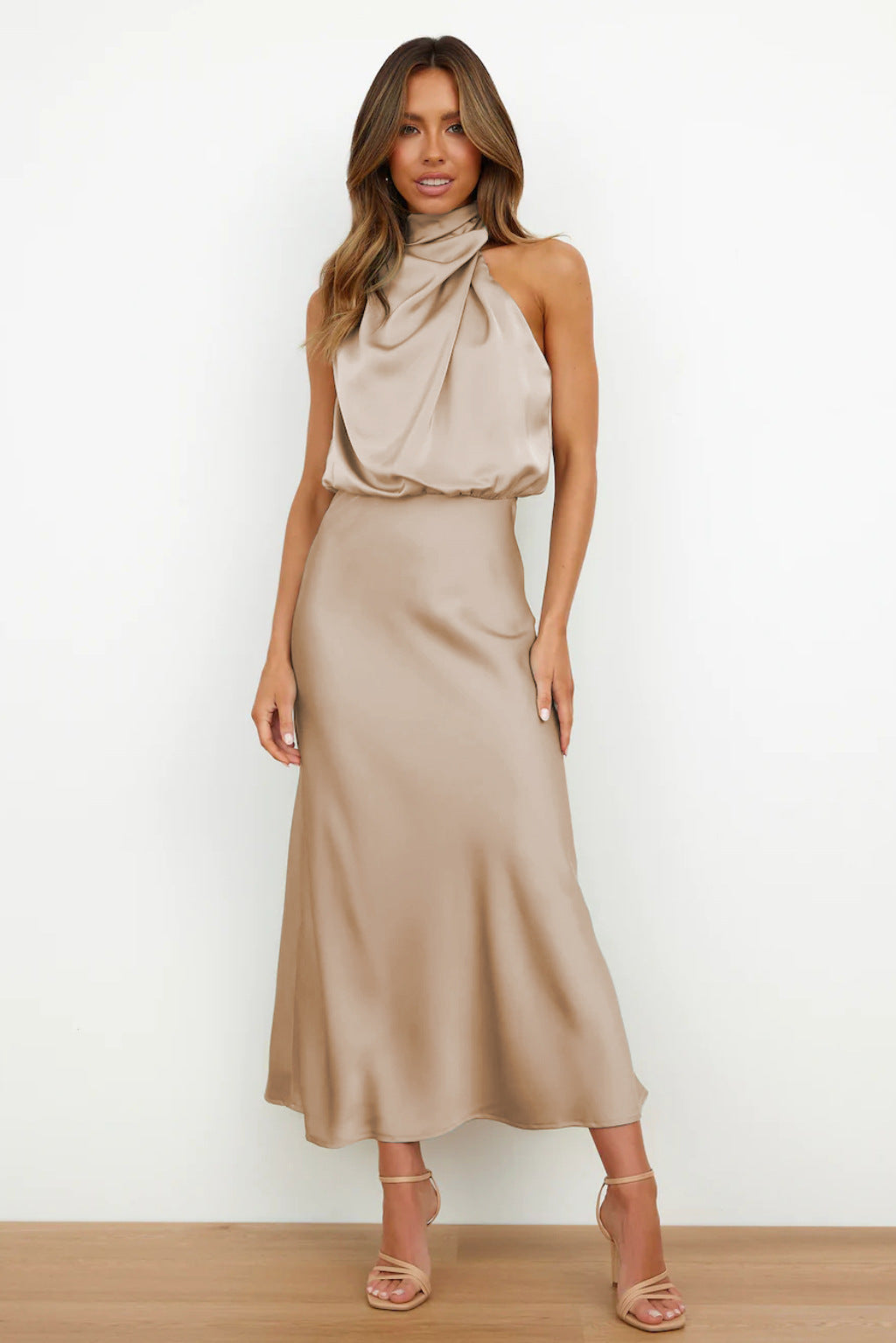 Abito Elegante in Satin