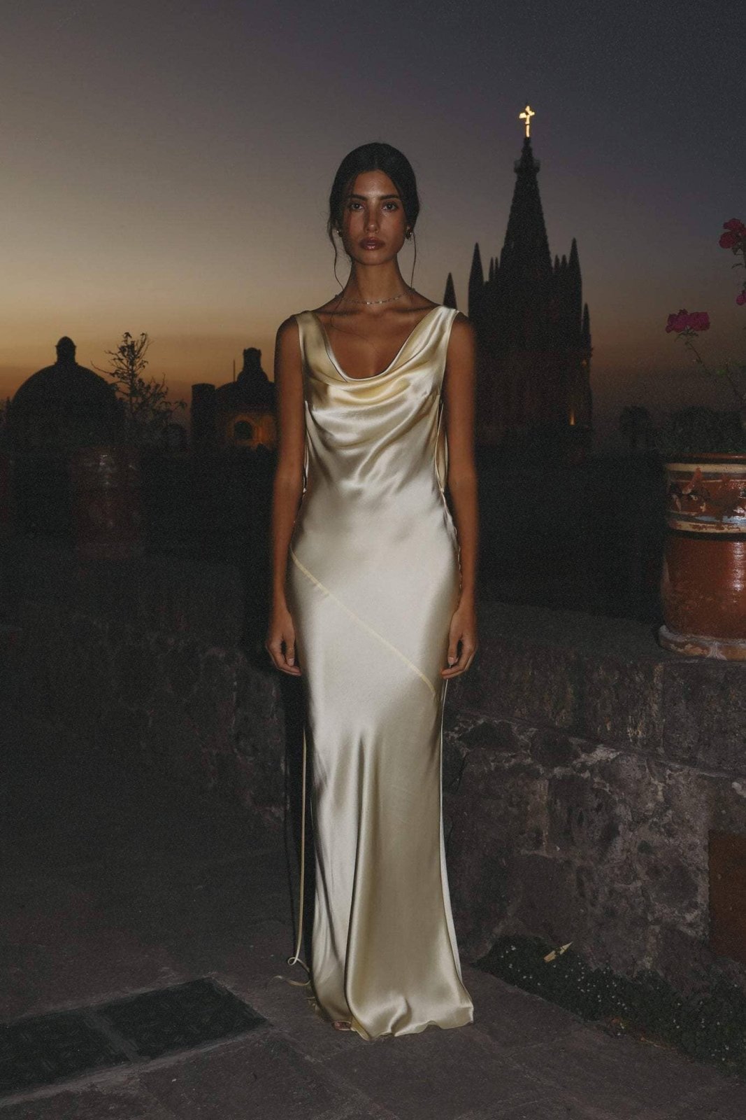 Abito Elegante Maxi in Seta