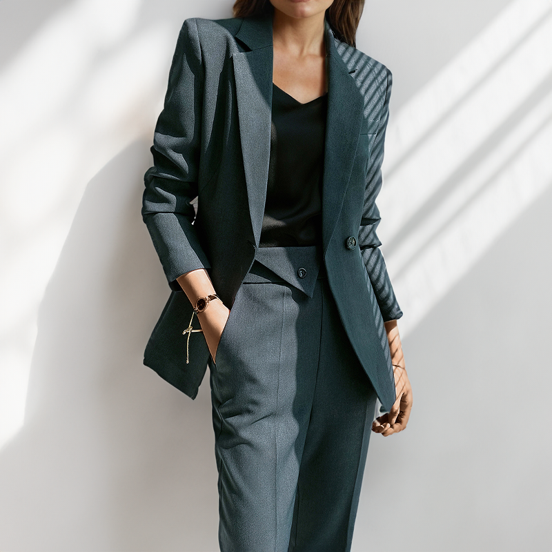 Eleganza Blazer Ensemble