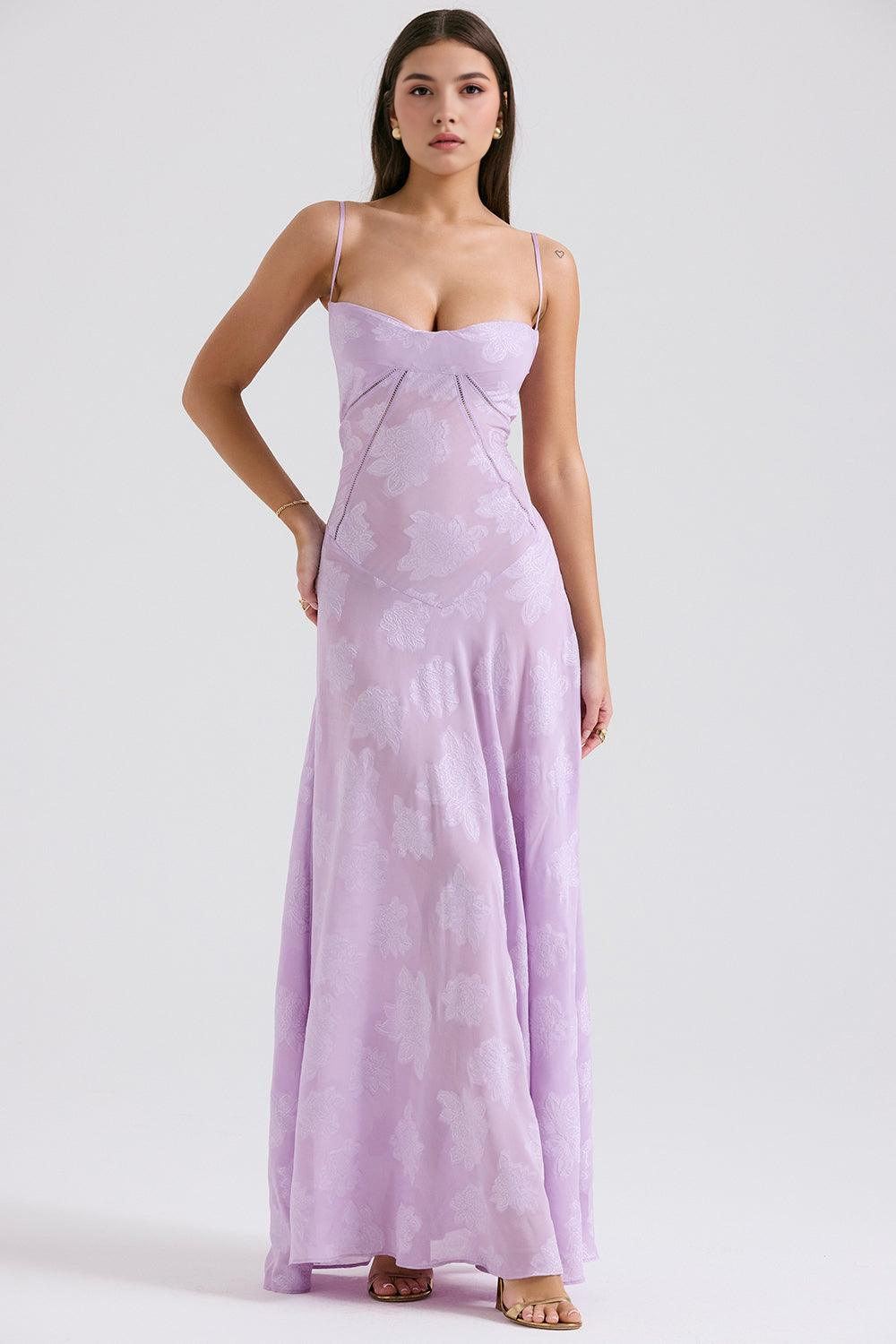 Abito Maxi: Eleganza senza Tempo