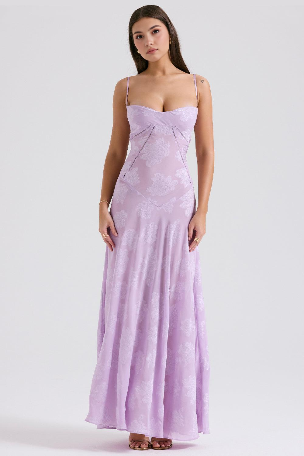 Abito Maxi: Eleganza senza Tempo