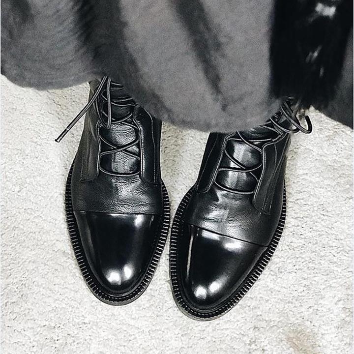 Elegant Heeled Comfort for Every Occasion
