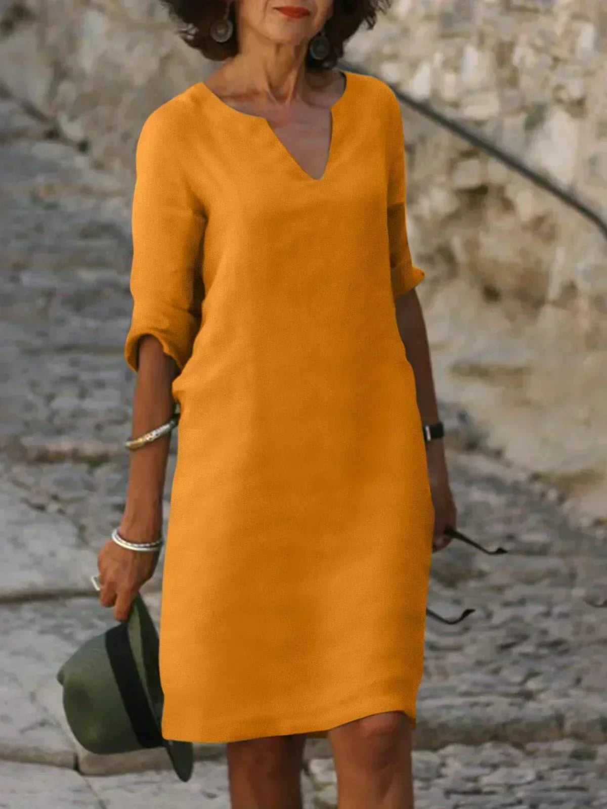 V-Neck Elegante Dress