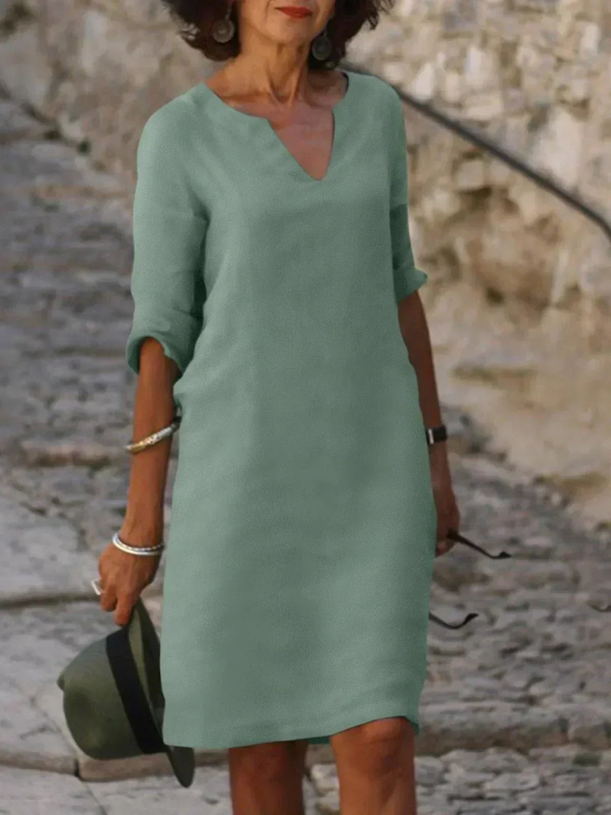 V-Neck Elegante Dress