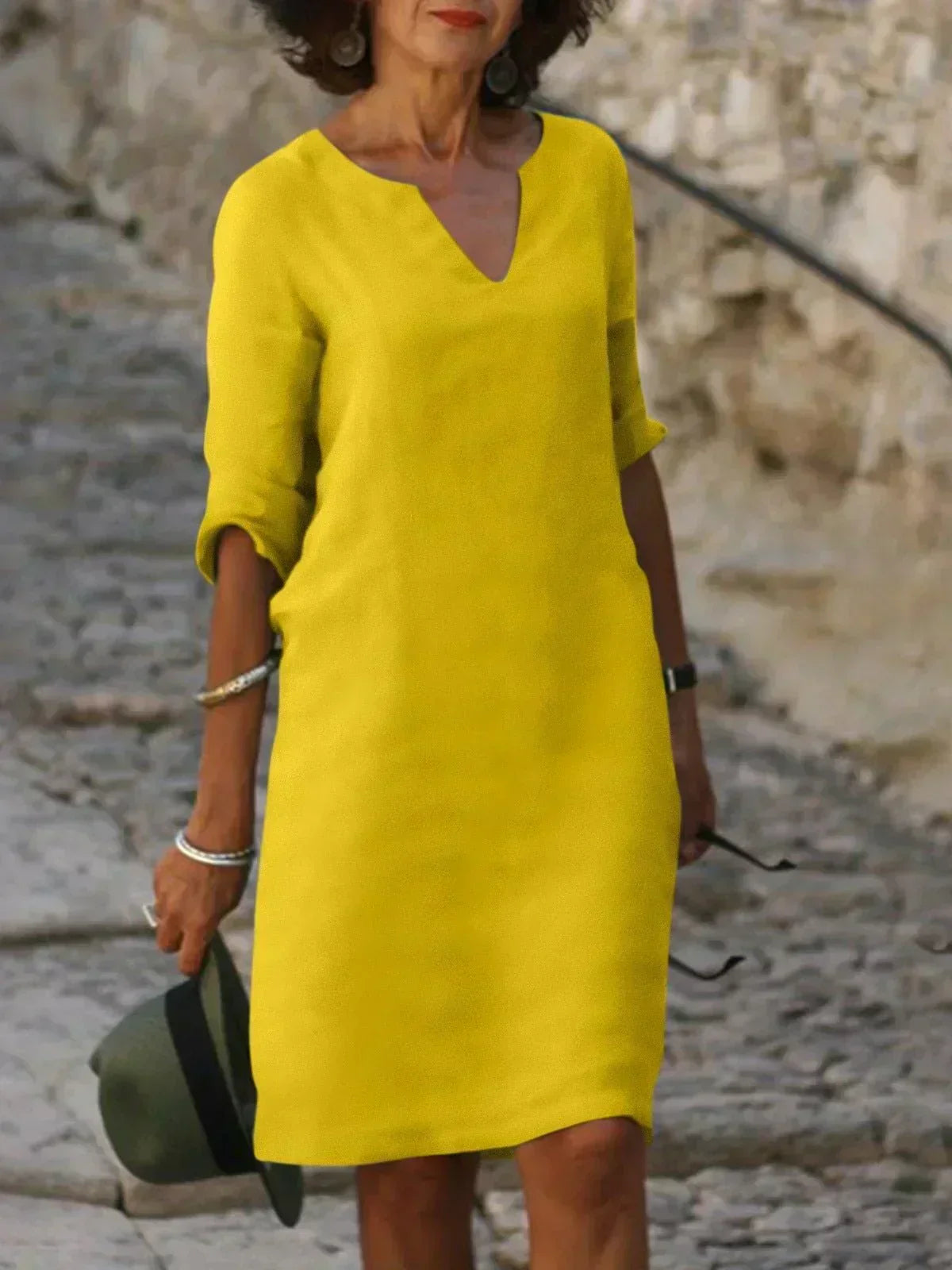 V-Neck Elegante Dress