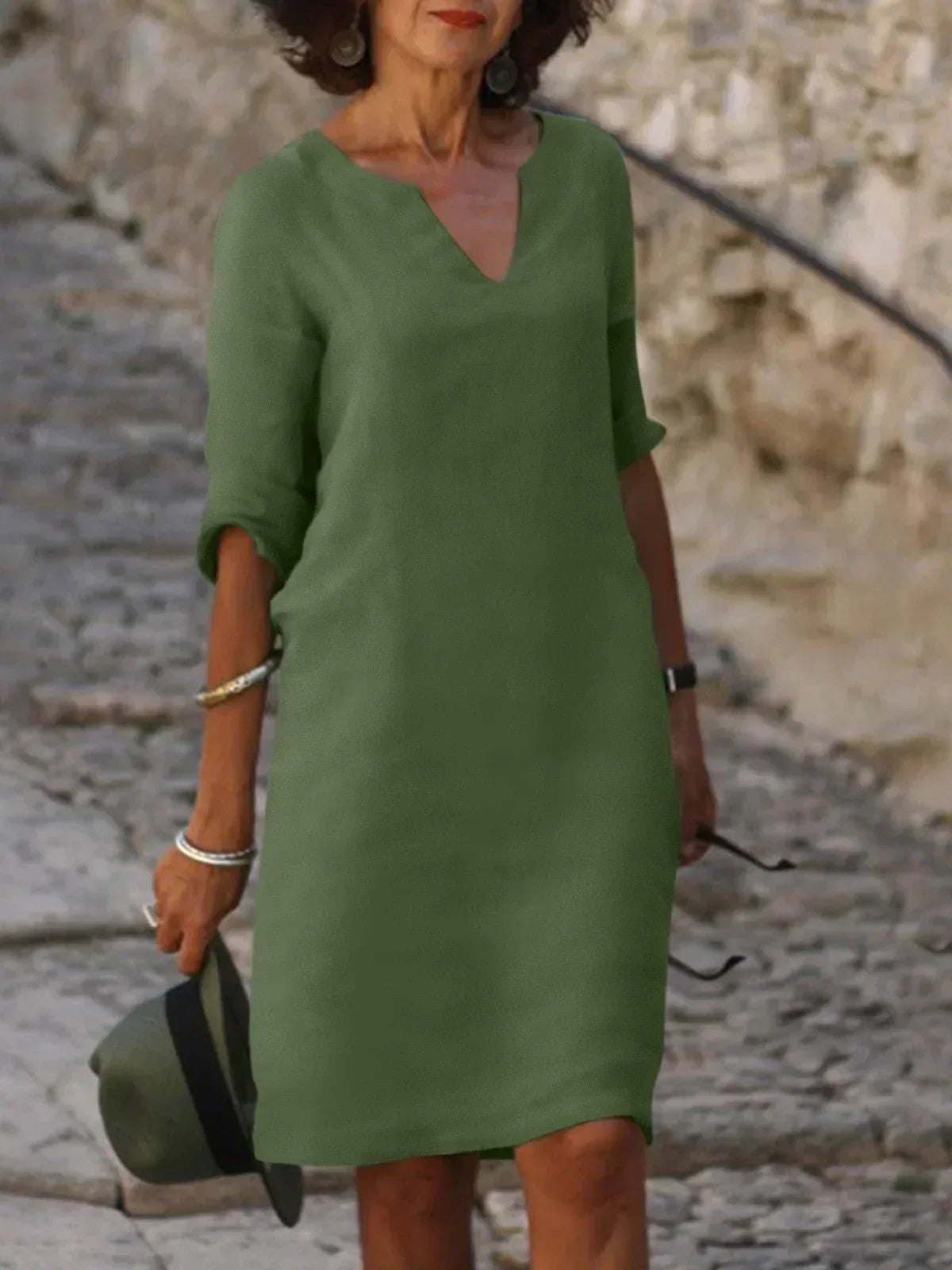V-Neck Elegante Dress
