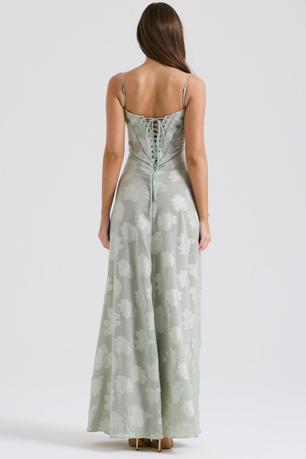 Abito Maxi: Eleganza senza Tempo