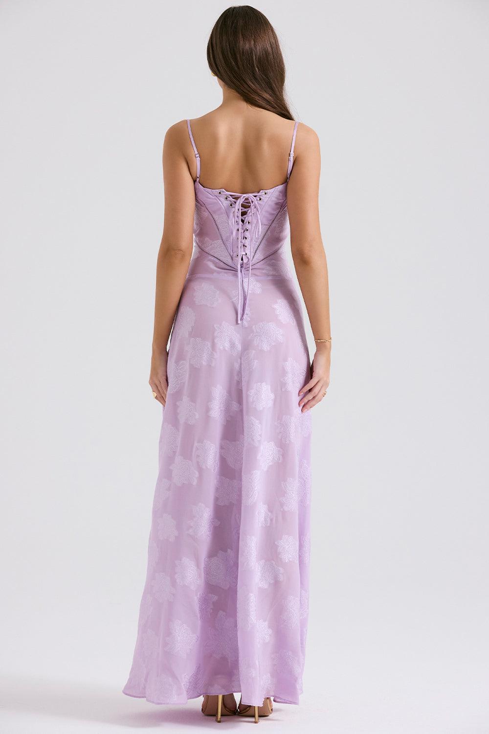 Abito Maxi: Eleganza senza Tempo