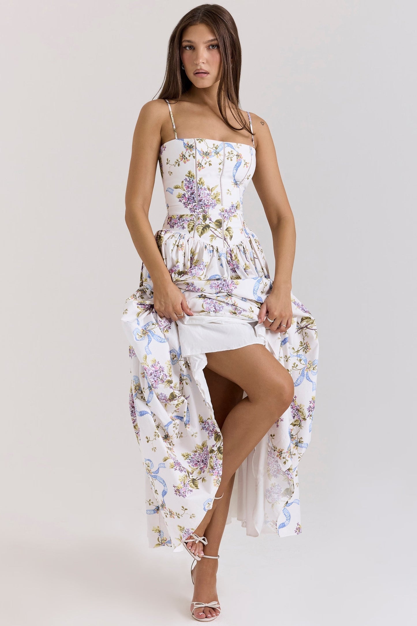 Abito Snellente Floreale Midi