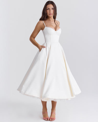 Abito Midi: Grazia e Conforto