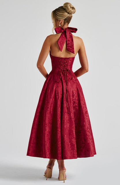 Abito Midi Romantico: comfort e stile
