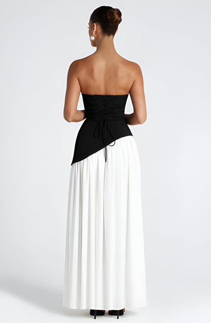 Abito Maxi: Audacia ed Eleganza