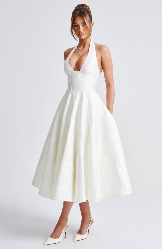 Abito Midi Romantico: comfort e stile