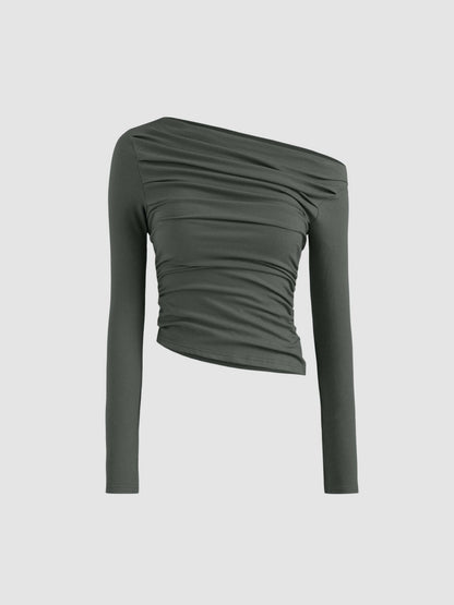 Top Asimmetrico: l'eleganza che valorizza