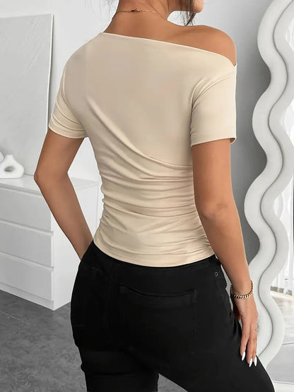 Top Asimmetrico: Valorizza la Forma