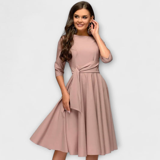 Abito Fluttuante Elegante