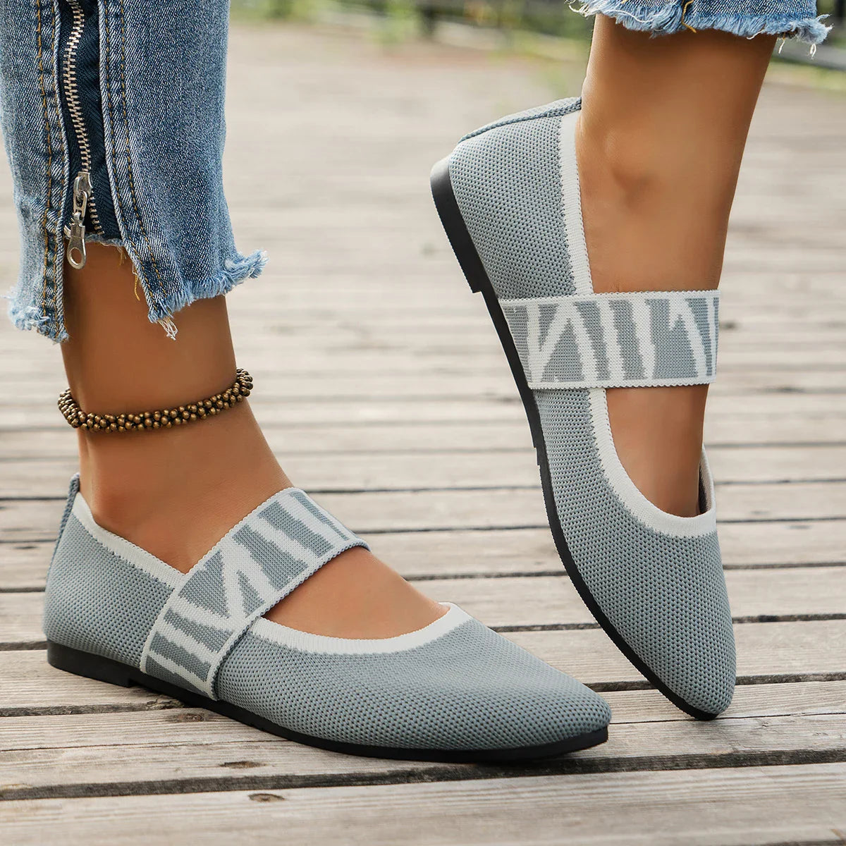 Magnolia Mesh Comfort Flats