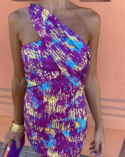 Chic Diagonal-Shoulder Dress