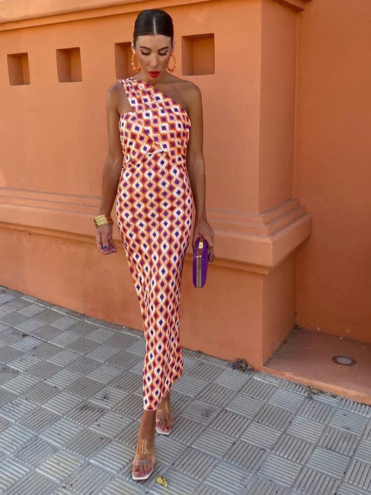 Chic Diagonal-Shoulder Dress