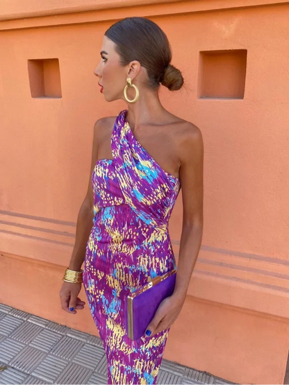 Chic Diagonal-Shoulder Dress