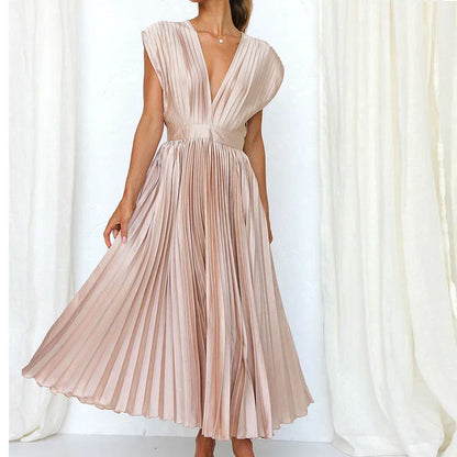 Aroa Elegante Pleated Dress