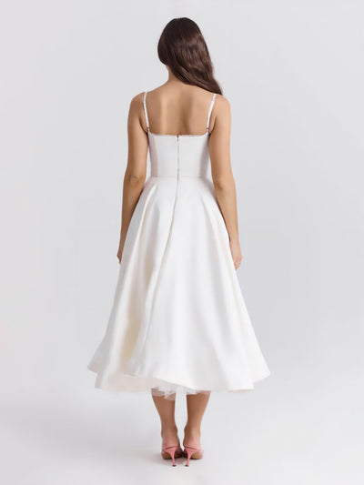 Abito Midi: Grazia e Conforto