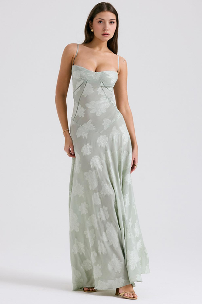 Abito Maxi: Eleganza senza Tempo