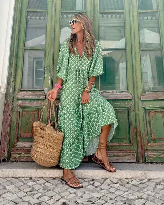 Eleganza Fluttuante Maxi Dress